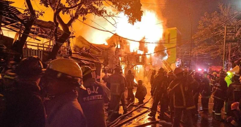 Filippində yanğın 500 nəfər evsiz qaldı