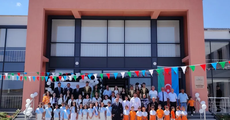 Otuz üç ildən sonra Horovluda “Son zəng” çalınıb