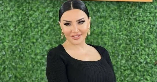 Əməkdar artist: Ən yaxın rəfiqələrim sirlərimi saytlara ötürmüşdü