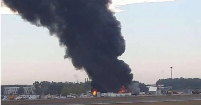 Hindistanda hərbi təyyarə qəzaya uğradı Aviabazada yanğın baş verib