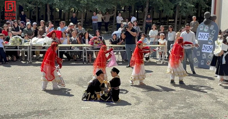 Milli rəqslərlə “Son zəng” Xaçmazda maraqlı anlar yaşandı FOTO/VİDEO
