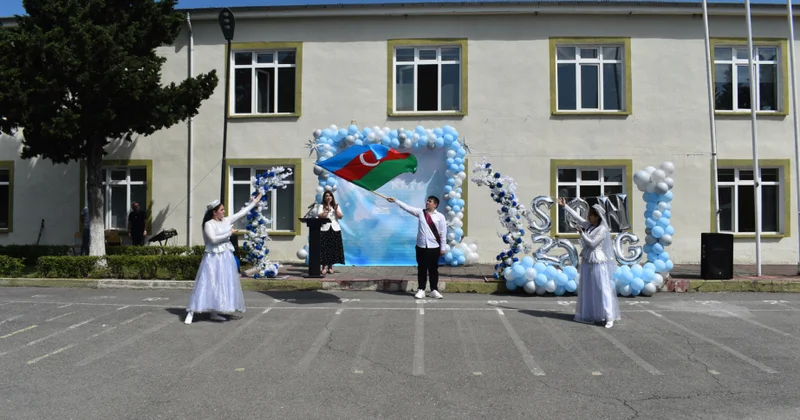 Şəki şəhər Kimya biologiya təmayüllü liseyin məzunları “Son zəng”in sevincini yaşayıblar