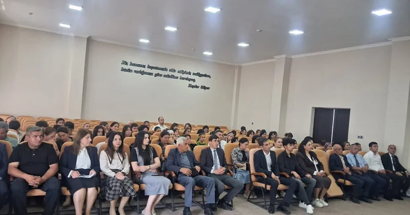 Qəbələdə Milli Qurtuluş Gününə dair məktəbdə görüş: Müstəqilliyimizin Heydər Əliyev strategiyası