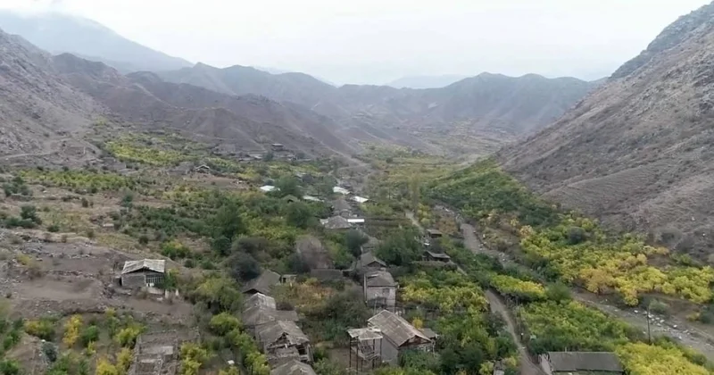 Zəngəzurda yeni savaş: Rus ordusu məşhur kəndə girişi bağlayıb?