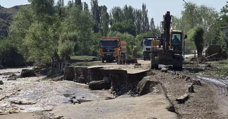 В одном из аймаков в Кыргызстане введен режим ЧС из за селя