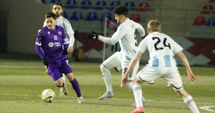 Azərbaycandan ayrılan futbolçu Superliqa klubunda FOTO