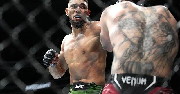 UFC продал все билеты на турнир за минуту