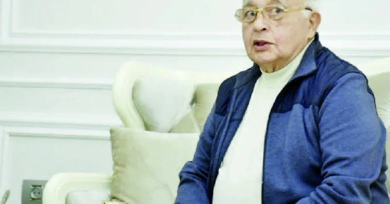 “Deyəsən, dünya bəşəri dəliliyə gedir?!.”