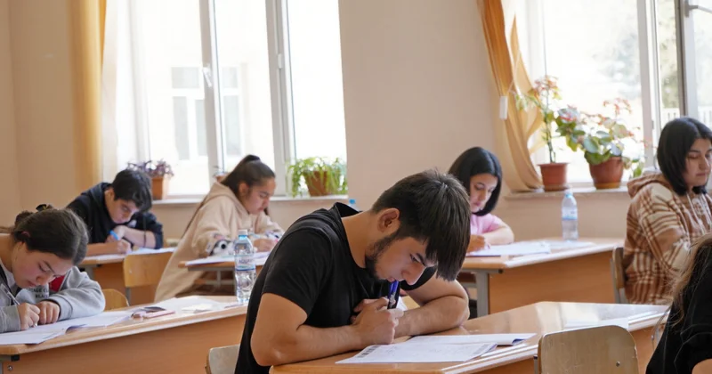Сегодня более 34 тысяч абитуриентов сдадут экзамен