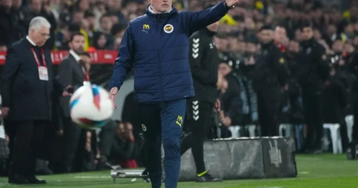 Mourinyo Arsenal ın hücumçusunu Fənərbaxça ya keçməyə razı salıb