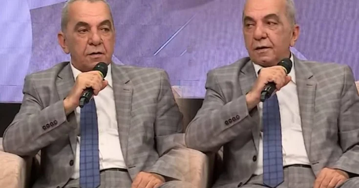 Bu sənətdə iynə ilə gor qazırık