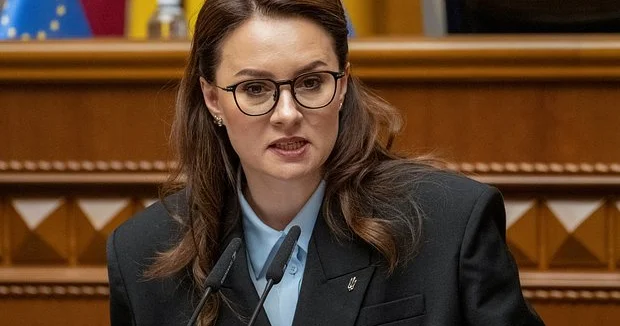 Премьер Украины Свириденко подала заявление об отставке Minval Politika