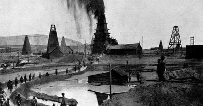 175 il əvvəl Bakıda qazılan və dünyada ilk olan neft quyusu FOTO