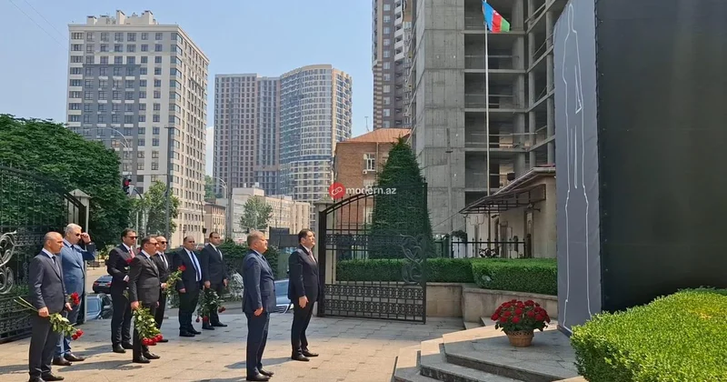 Sığınacaqda qaldıq, hər saat raket atılırdı Ukraynaya gedən deputatımız