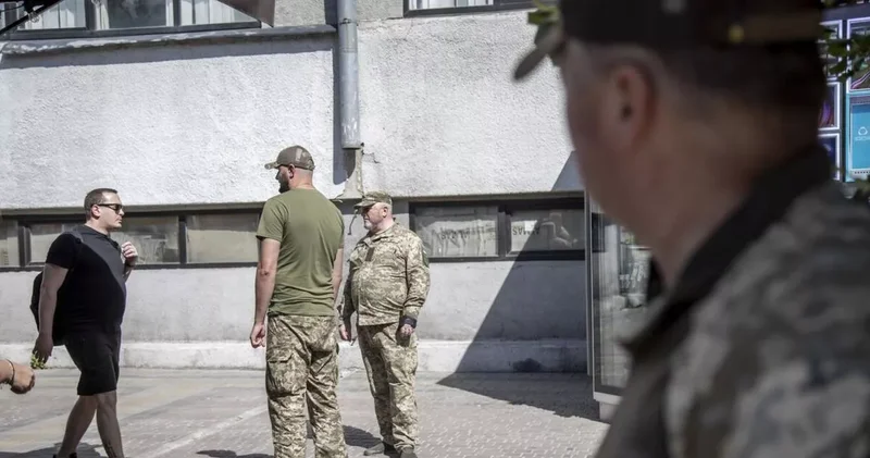 Минобороны Польши: Украинцы должны вернуться на родину
