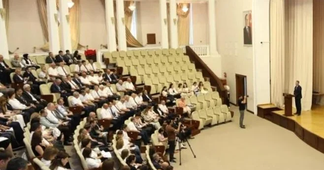 Peşə təhsili üzrə ixtisasların təsnifatının yenilənməsi ilə bağlı görüş keçirilib