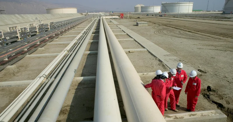 Министр нефти Ирана заявил о завершающем этапе работы над контрактом о поставках газа из РФ