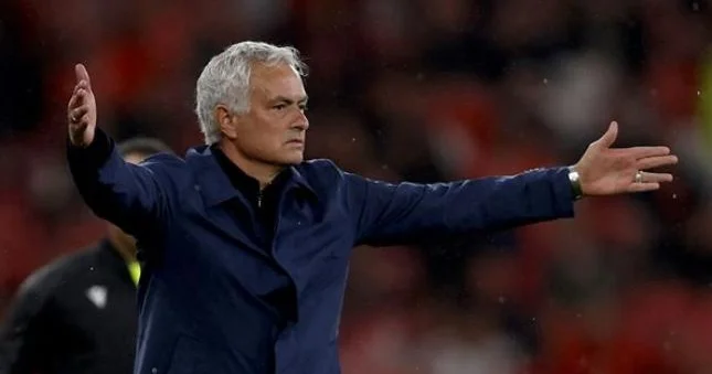 Netflix Mourinyo haqqında sənədli serial yayımlayacaq