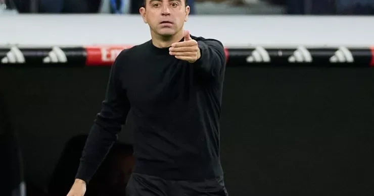 Xavi növbəti 20 ildə dünya futboluna hakim olacaq oyunçunun adını AÇIQLADI