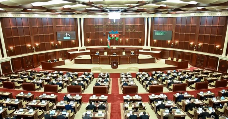 Milli Məclisin növbəti iclası başlayıb, 22 məsələ müzakirə olunacaq