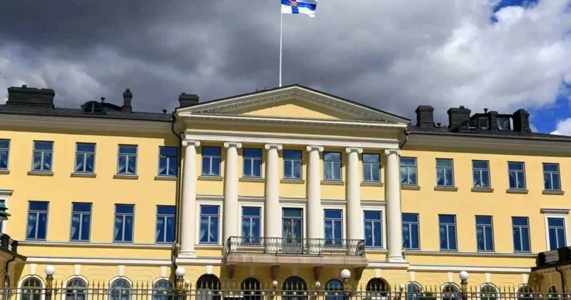 Finlandiya XİN Rusiya səfirini kiberhücumlara görə nazirliyə çağırıb