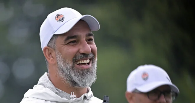 Arda Turan Şaxtyor a iki psixoloq dəvət etdi