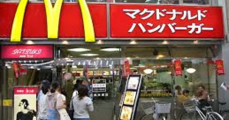 McDonalds Pokemon reklamlarına görə qınaq hədəfi oldu