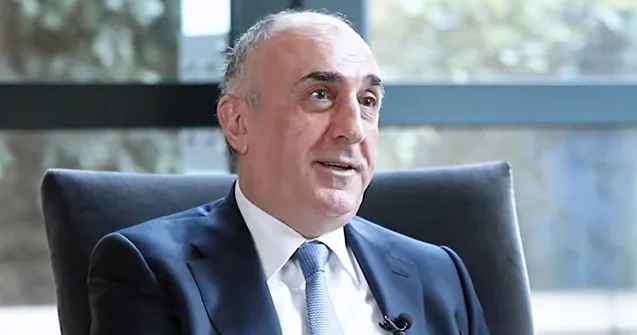 “Yeni yer açılan kimi deyirlər ki, ora səfir göndərilirəm”