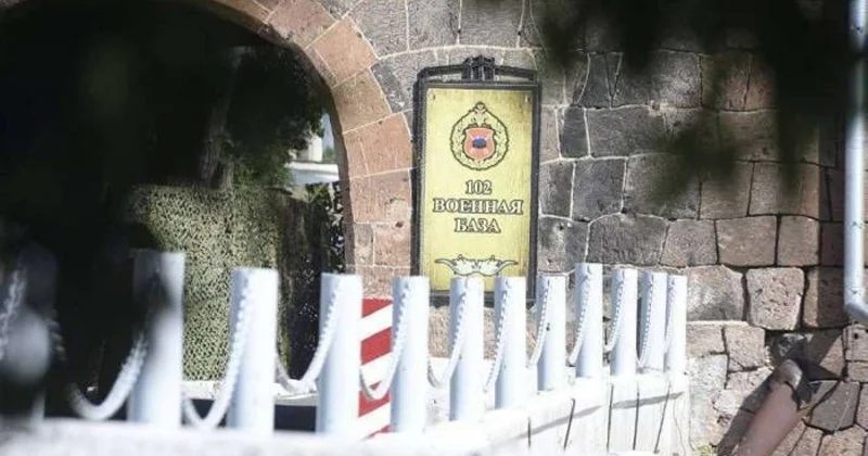 İrəvan üçün yeni sınaq: Rusiya sərhədçiləri qalacaqmı? FOTO