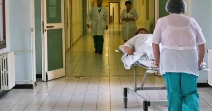 Gəncədə 27 yaşlı kişi kəsici alətdən xəsarət alıb
