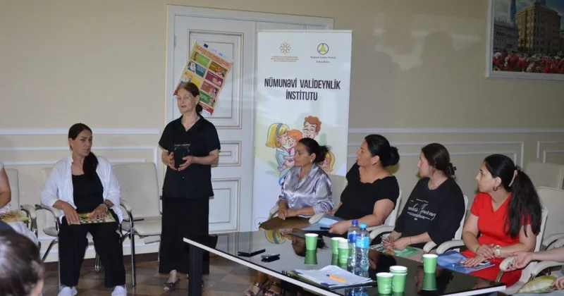Ağcabədidə “Nümunəvi valideynlik İnstitutu” layihəsi çərçivəsində erkən uşaqlıq inkişafı müzakirə olundu FOTOLAR