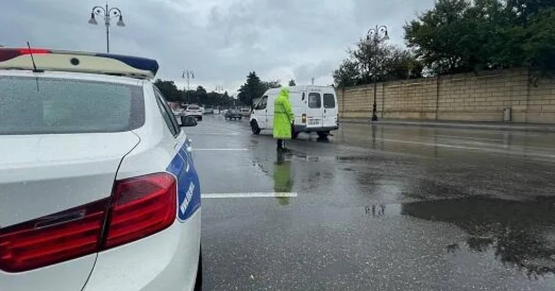 Дорожная полиция обратилась к водителям в связи с дождливой погодой