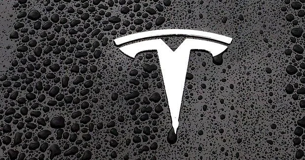 Tesla отказалась от суперкомпьютера Dojo