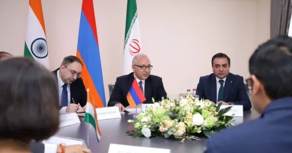 Safaryan İranlı həmkarı ilə Azərbaycanla imzalanan sənədlərdən DANIŞDI