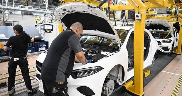 Немецкий автогигант решил отказаться от роскоши и стать скромнее