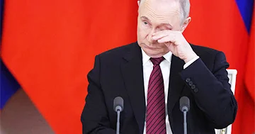 Forbes: Putin göründüyündən daha zəifdir...