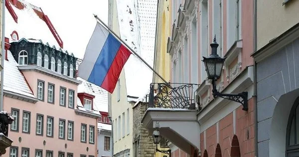 Estoniya rusiyalı diplomatı ölkədən çıxardı