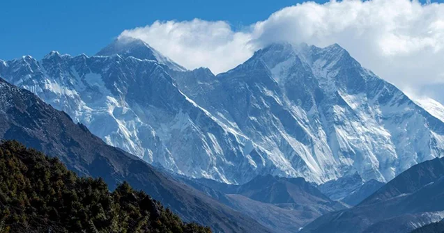 10 ildən sonra Everest zirvəsi üçün ilk