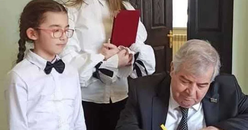 Sabir Rüstəmxanlının müsahibəsi Albaniya mətbuatında FOTO