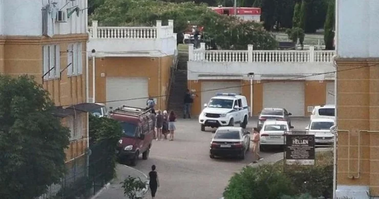 VƏTƏN XAİNİ PARTLADILDI Krımda qətlə yetirilən zabit kimdir? + FOTOLAR