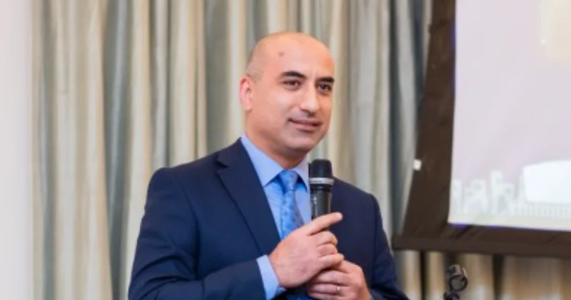 Həsən Ömərova müşavir təyin edildi
