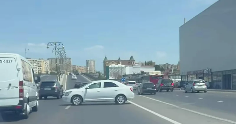 Yolu kəsən “Chevrolet”in sürücüsü cəzasını aldı VİDEO