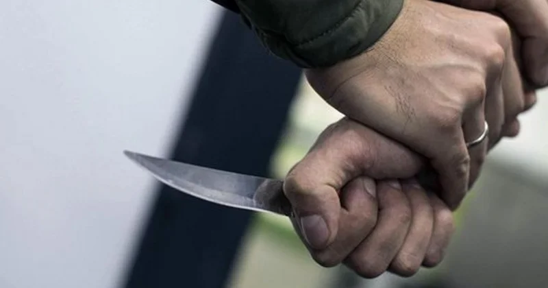 Tanışını salonda öldürmək istədi, tutuldu