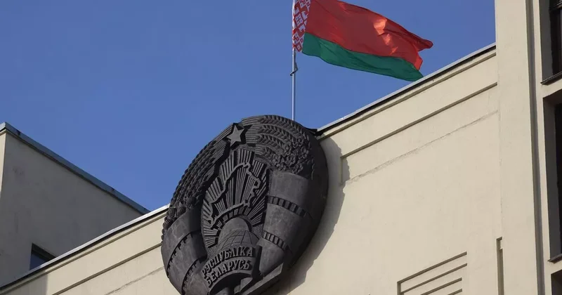 Беларусь ввела лицензирование вывоза из страны макулатуры и стекла