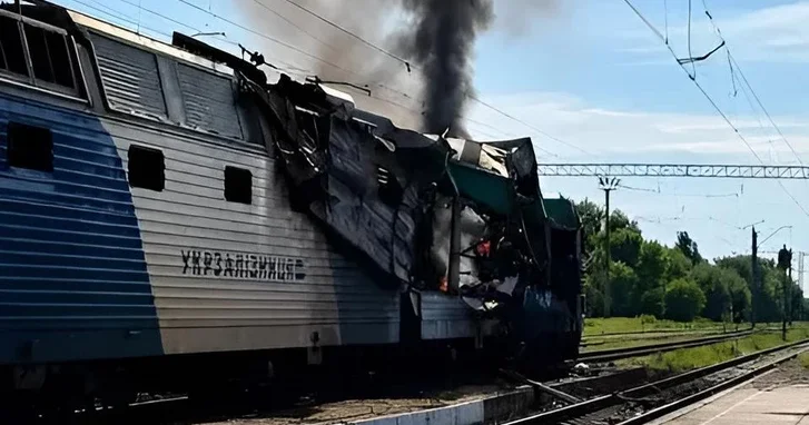В Одесской области Украины БПЛА поразил локомотив пассажирского поезда, есть погибшие