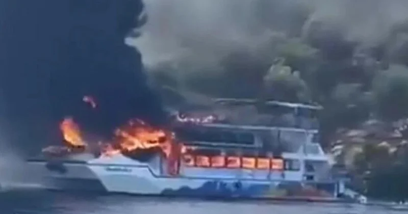Fethiyedə turist gəmisində yanğın 115 sərnişin...