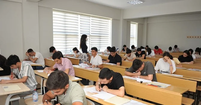Universitetlərdə təhsil haqları niyə artır? Ekspert əsas səbəbləri açıqladı
