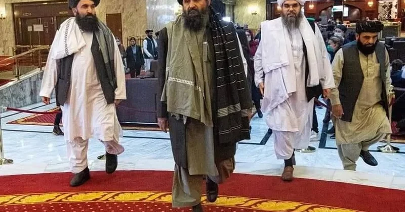 Taliban hökumət işçilərini qısa saqqallarına görə cəzalandırır