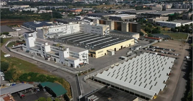 Roma yaxınlığında hərbi sursat istehsal edən zavodda partlayış olub