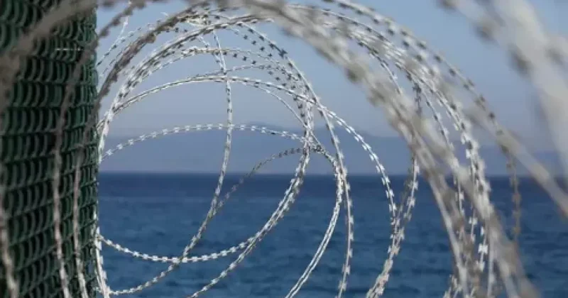 Испания установит морское заграждение у границы с Марокко